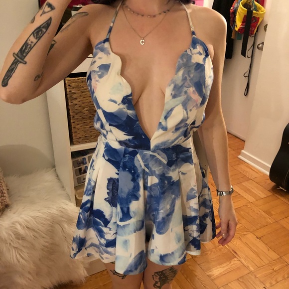Cutest Romper ever - Picture 1 of 6